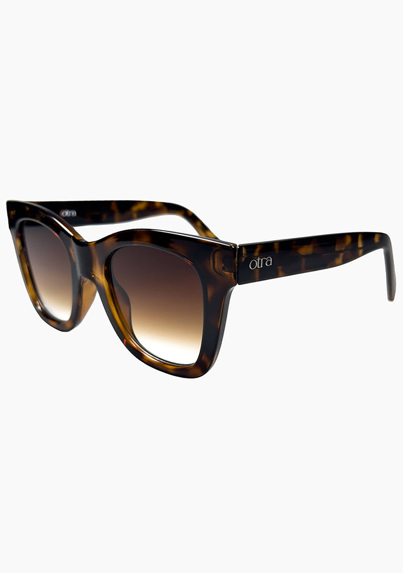 Otra Cece Sunglasses in Tortoise/Brown Fade