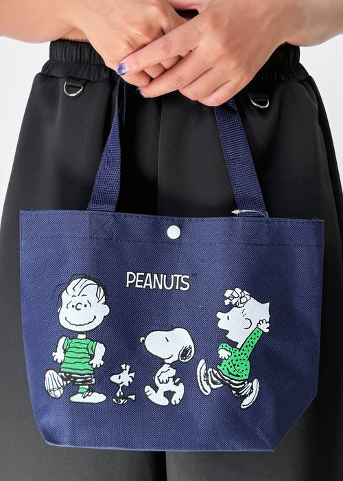 Peanuts Snoopy and Friends Canvas Navy Lunch Tote