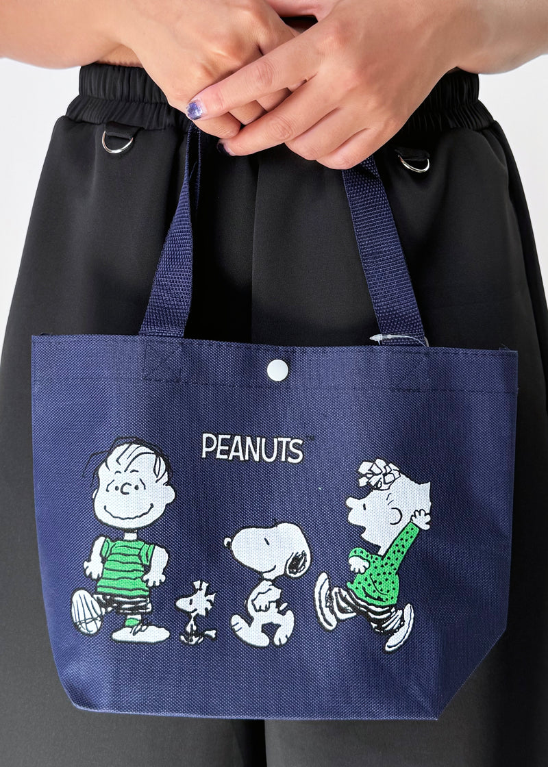Peanuts Snoopy and Friends Canvas Navy Lunch Tote